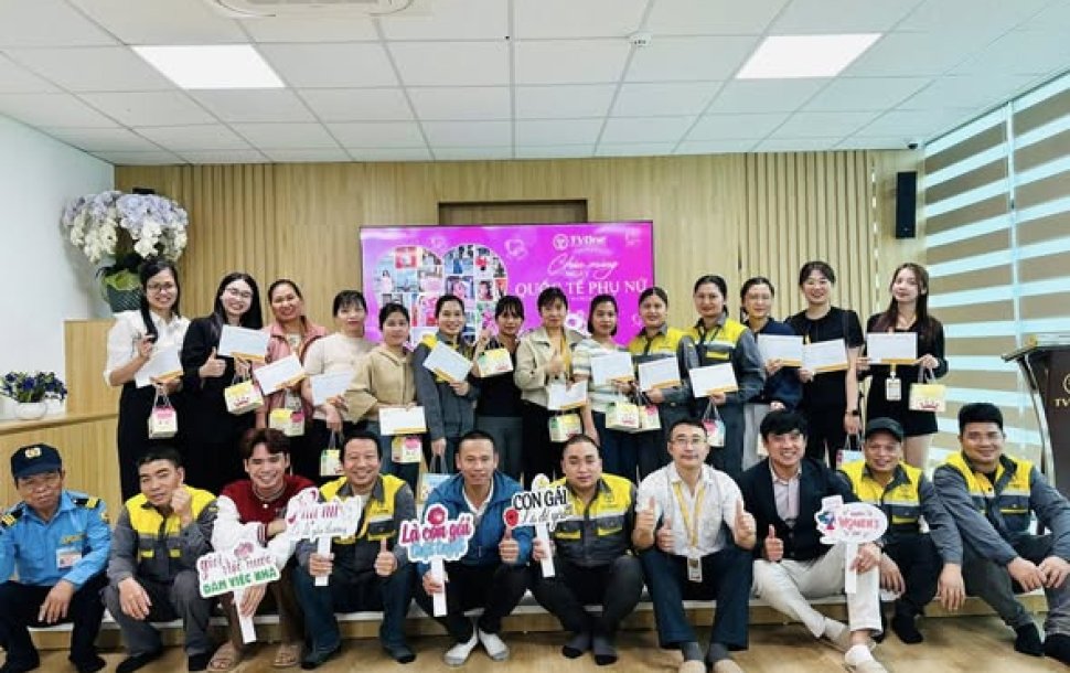 Lan tỏa yêu thương Ngày Quốc tế Phụ nữ 